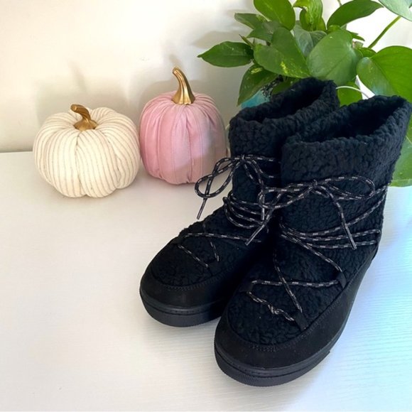 Old Navy | Faux Fur Suede Lined Sherpa Boots Blackjack Black Winter New Size 7 - Picture 5 of 13